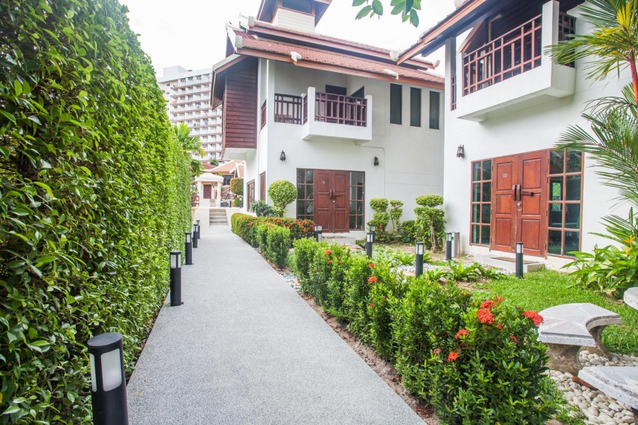 Achawalai Residence Village By Song Pantai Jomtien Luaran gambar